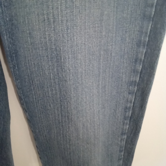 Vintage TOMMY HILFIGER Wide Leg Midrise Medium Wash Jeans - Picture 6 of 14